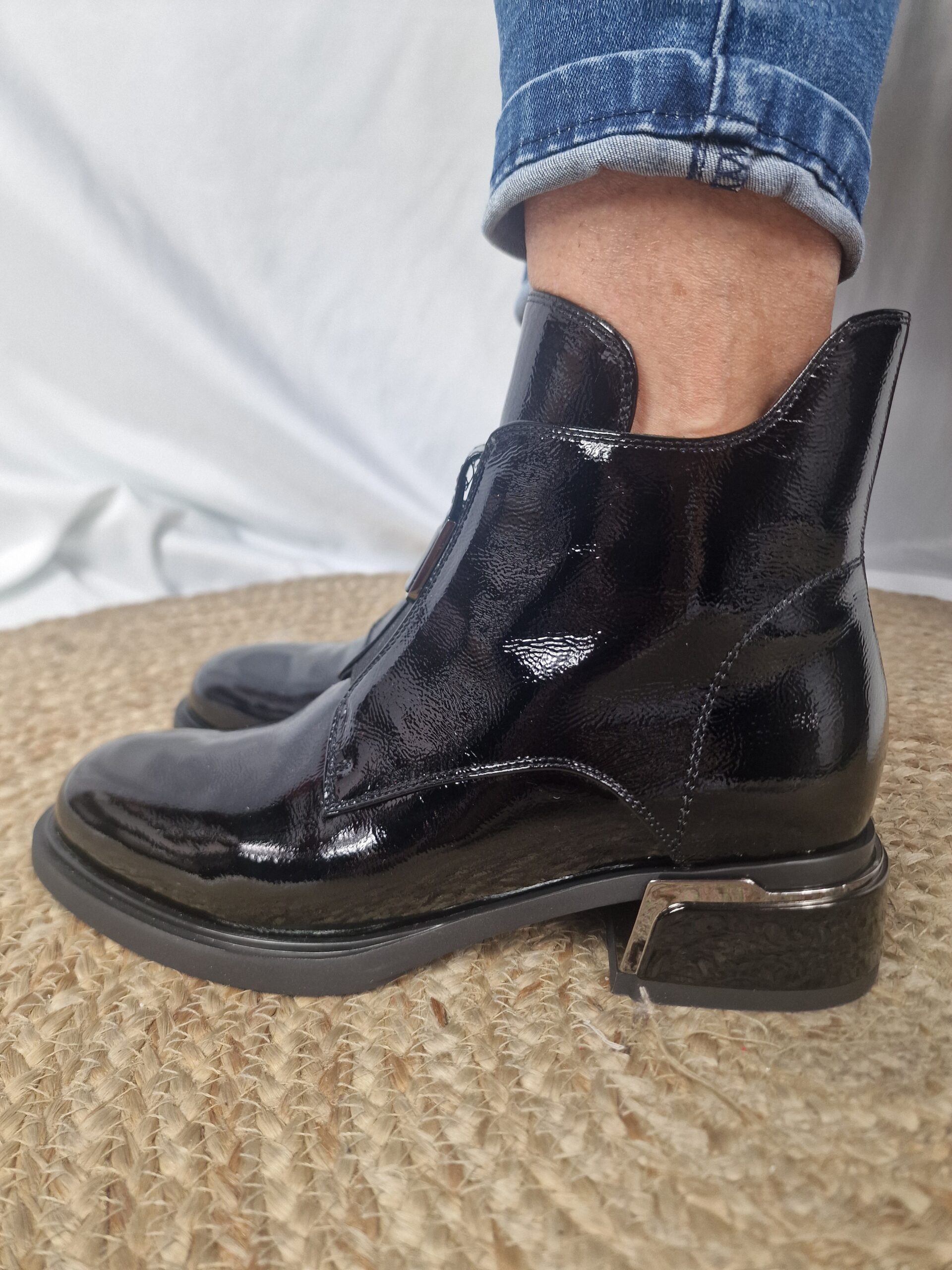 Bottines vernies noires Métamorf'Ose