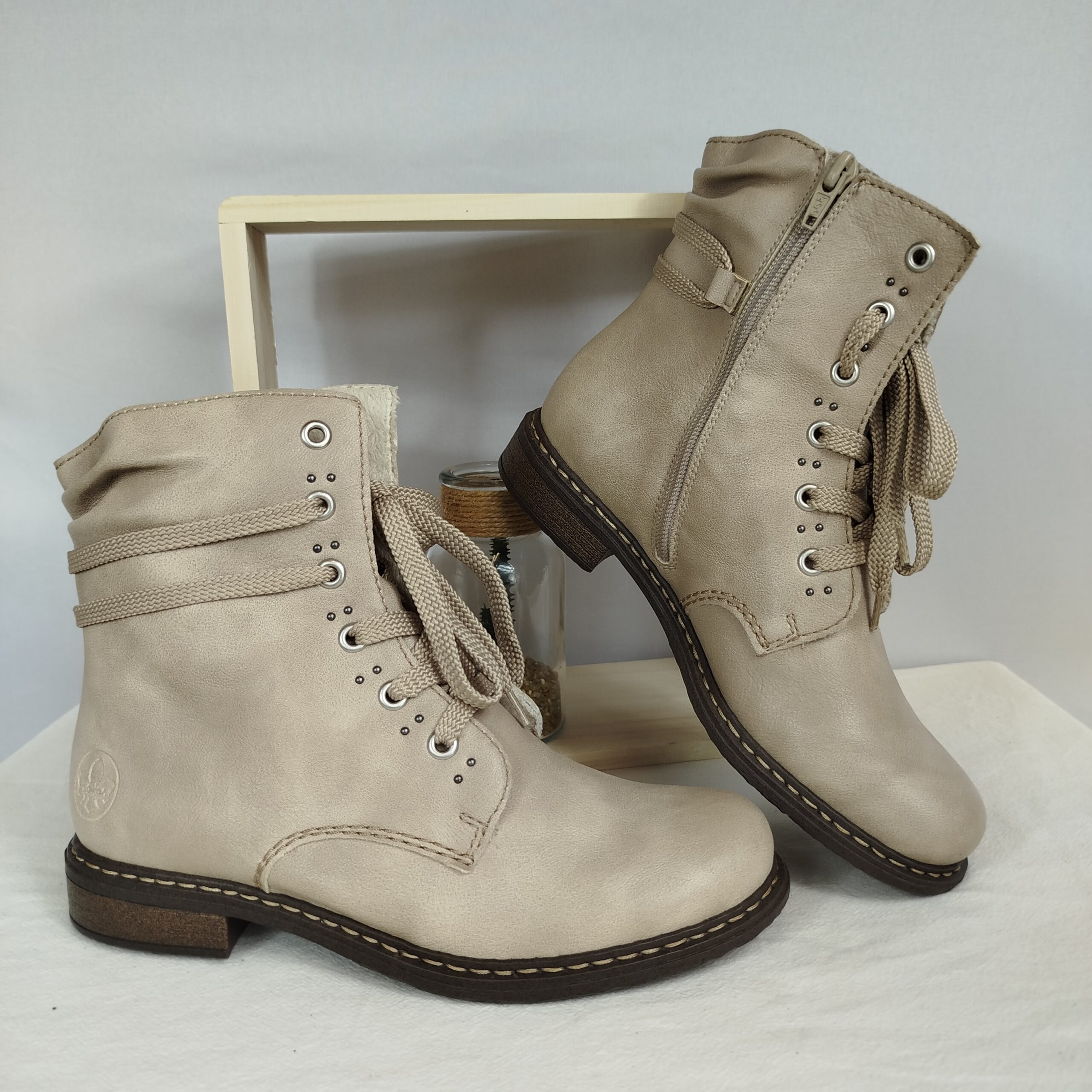 Bottines Rieker Beiges