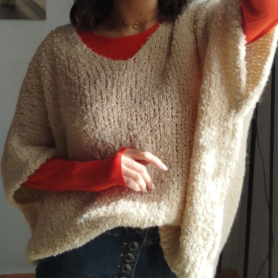 Pull à bouclettes sans manche