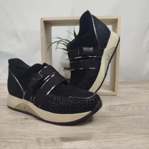 Baskets nubuck noires MLV