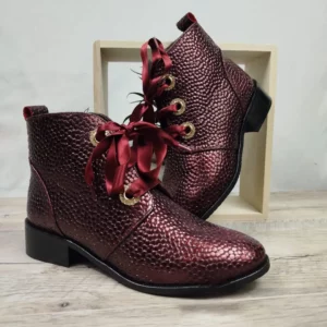 Bottines bordeaux à lacets rubans