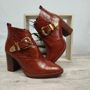 Bottines marron cuir à boucle et talon MLV