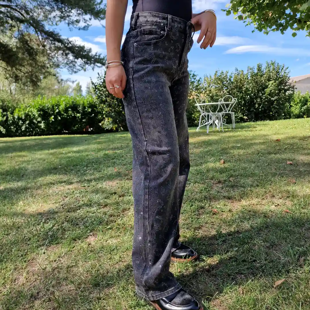 Jeans Gris Oversize et Strass Leopard boutique tendance laragne photo de profil