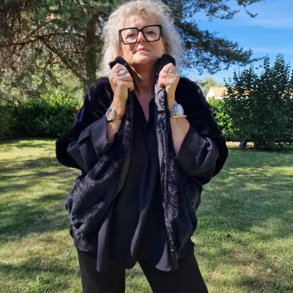 Veste Effet Fourrure avec Manches Courtes et Poches