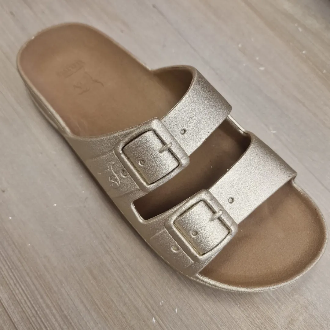 Mule Or Baleia Cacatoes Boutique Tendance Laragne photo dessus